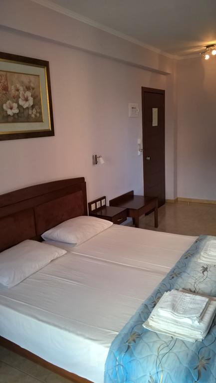 Aparthotel Enalion à Olympiakí Aktí Extérieur photo